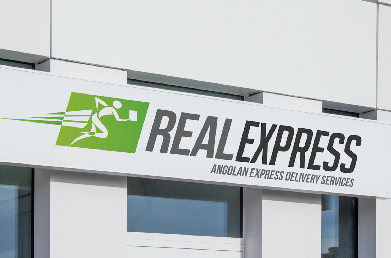 Real Express | 2015 | Angola